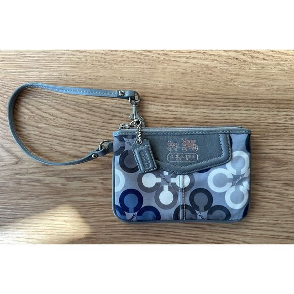 Rare Y2K Coach Poppy Wristlet - Picture 1 of 2